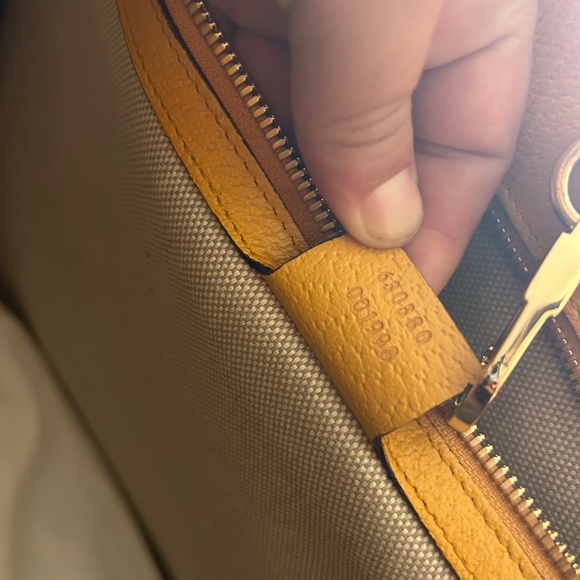 Gucci Capri Resort Tote - Picture 2 of 6